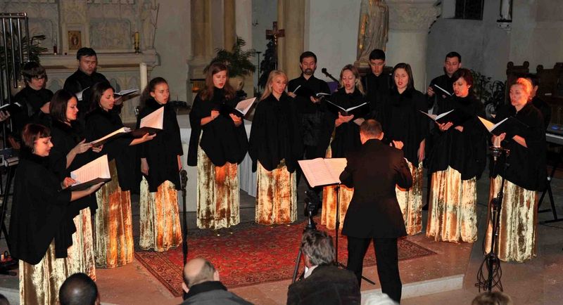 Les chanteurs du Chœur de Crimée à Annet sur Marne