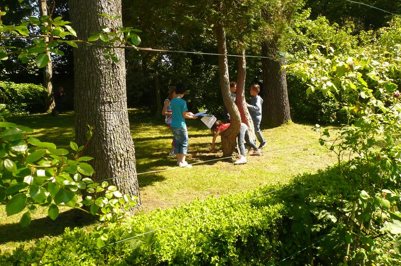Course au trésor sous le signe des couleurs et du soleil…