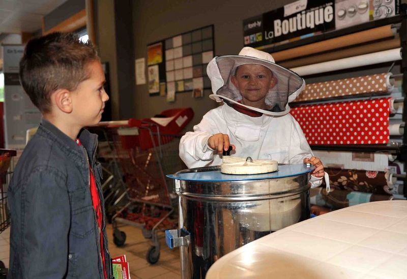 Montevrain,  Des ruches sur le toit d’Intermarché