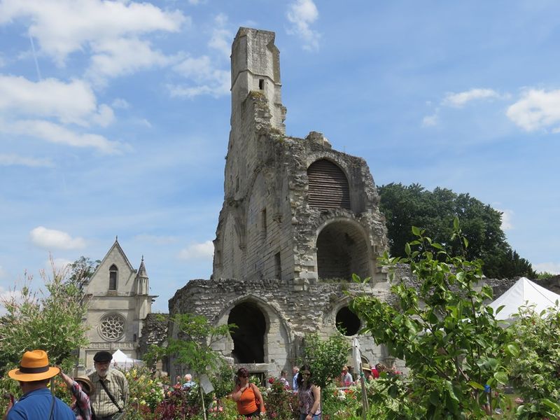 Abbaye Royale de Chaalis, huit siècles d&rsquo;histoire et saveurs de roses