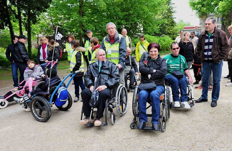 Handicap. Première balade urbaine accessible à Claye-Souilly