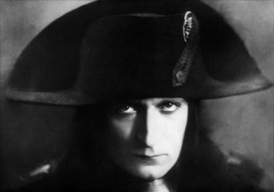 Une exposition sur Napoléon, Les yeux dans les yeux