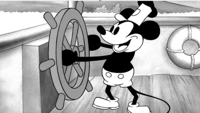 95 ans après, MICKEY sourit toujours